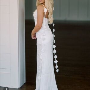 Elegant White Floral Strap Dress